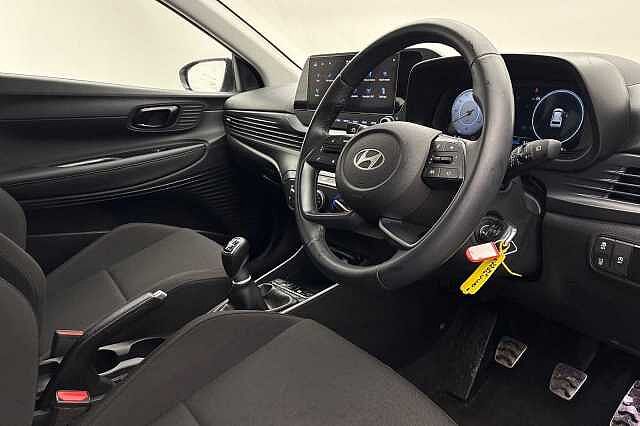 Hyundai BAYON 1.0 TGDi Advance 5dr Atlas White