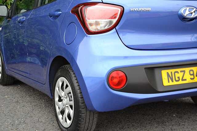 Hyundai I10 1.0 SE IMMACULATE CONDITION ONLY 14,888 MILES Champion Blue