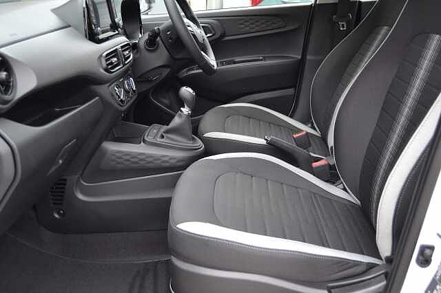 Hyundai i10 1.0 ADVANCE PRE REG, DELIIVERY MILES,PRISTINE CONDITION