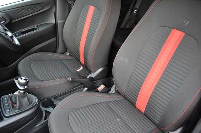 Hyundai i10 1.0 TGDI N LINE NAV, PHENOMENAL EXAMPLE OF THIS SPORTY HATCH