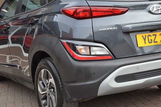 Hyundai KONA 1.6 GDI SELF CHARGING HYBRID AUTO,  LOW MILEAGE EXAMPLE