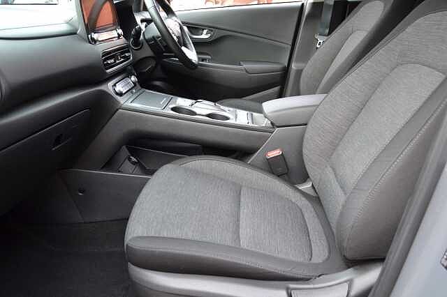 Hyundai KONA 39KWH PREMIUM AUTO, FIRST CLASS EXAMPLE OF THIS BEST SELLER, ONLY 16,483 MILES Grey