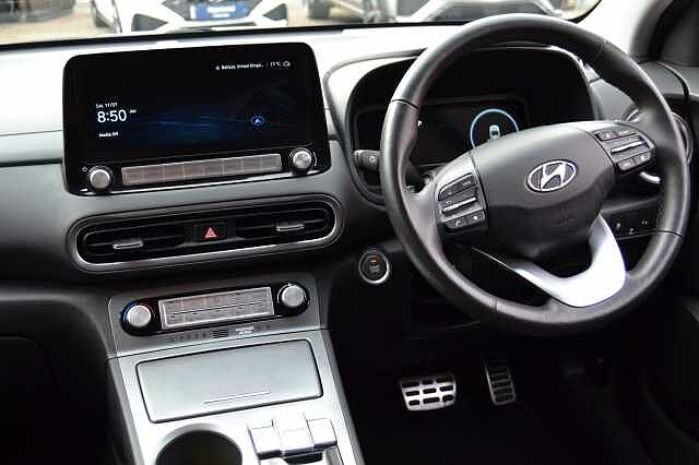 Hyundai KONA 39KWH PREMIUM AUTO, FIRST CLASS EXAMPLE OF THIS BEST SELLER, ONLY 16,483 MILES Grey