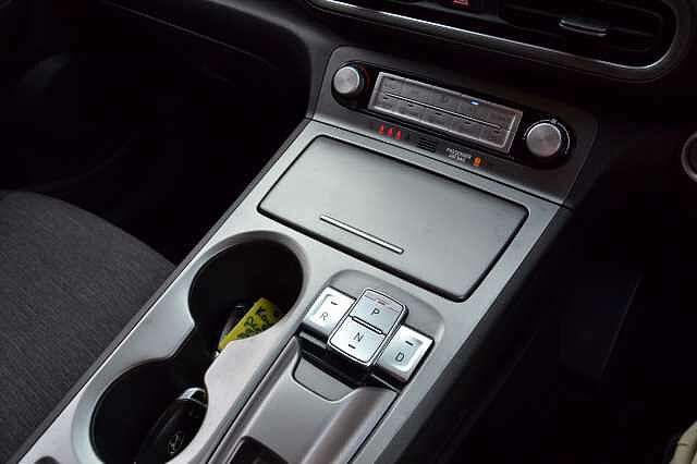 Hyundai KONA 39KWH PREMIUM AUTO, FIRST CLASS EXAMPLE OF THIS BEST SELLER, ONLY 16,483 MILES Grey