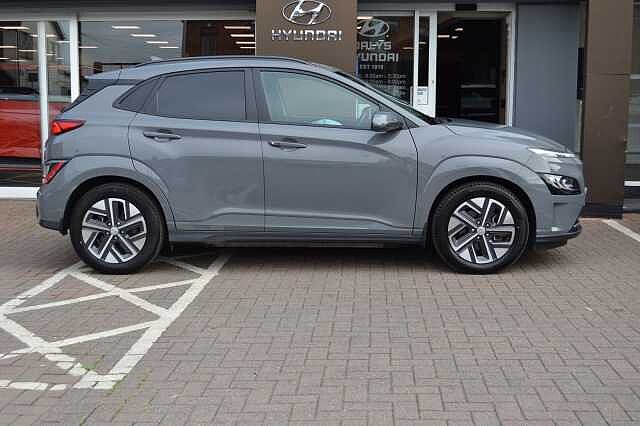 Hyundai KONA 39KWH PREMIUM AUTO, FIRST CLASS EXAMPLE OF THIS BEST SELLER, ONLY 16,483 MILES Grey