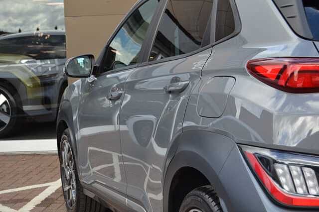 Hyundai KONA 1.6 GDI PREMIUM SELF CHARGING HYBRID AUTO ONLY 16,315 MILES Grey