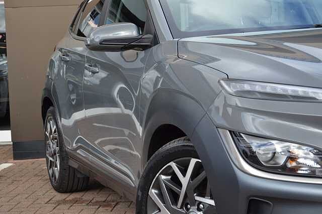 Hyundai KONA 1.6 GDI PREMIUM SELF CHARGING HYBRID AUTO ONLY 16,315 MILES Grey