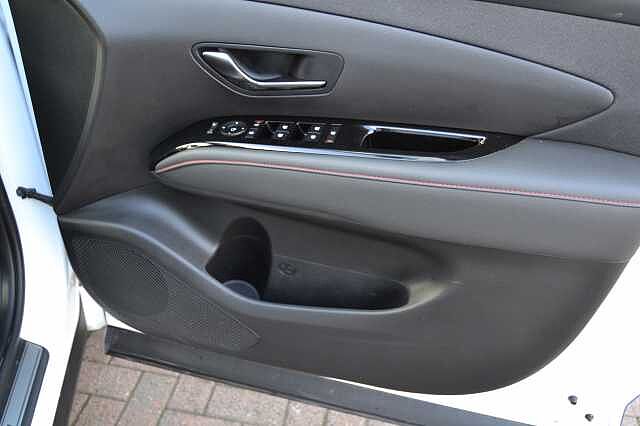 Hyundai TUCSON 1.6T 48V MHD N Line 5dr DCT Atlas White