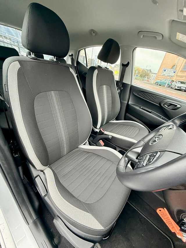 Hyundai I10 1.2 MPi SE Connect 5dr Auto Silver