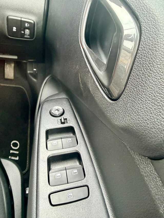 Hyundai I10 1.0 [63] Advance 5dr [Nav] Black