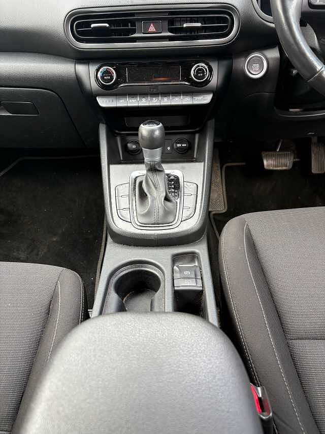 Hyundai KONA 1.6 GDi Hybrid Premium 5dr DCT Red