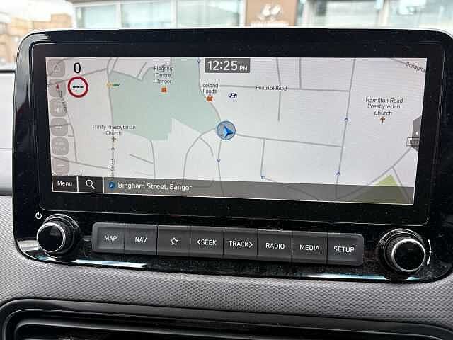 Hyundai KONA 1.6 GDi Hybrid Premium 5dr DCT Red