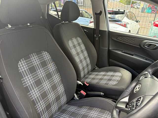 Hyundai i10 1.2 MPi Premium 5dr Auto