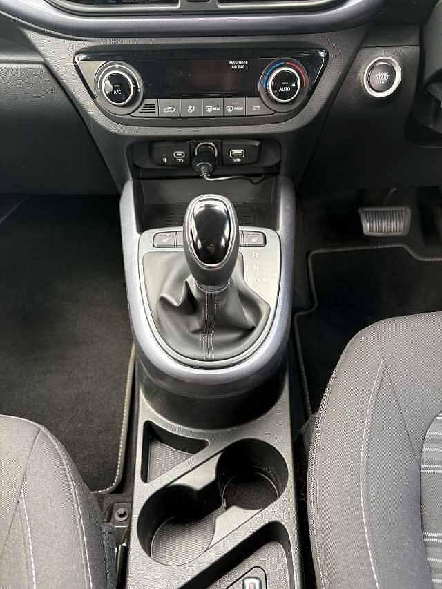 Hyundai i10 1.2 MPi Premium 5dr Auto