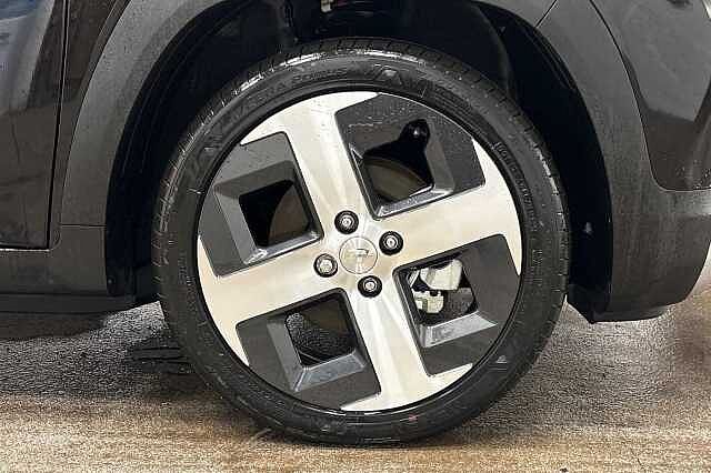 Hyundai INSTER 85kW 02 49kWh 5dr Auto Black