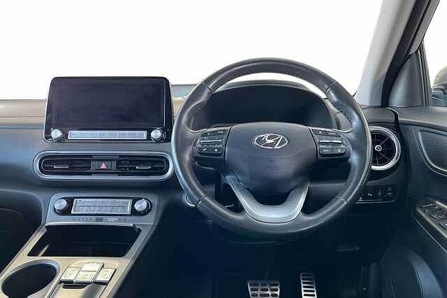 Hyundai KONA 64kWh Premium Auto 5dr (10.5kW Charger)