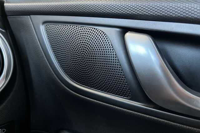 Hyundai KONA 64kWh Premium Auto 5dr (10.5kW Charger)