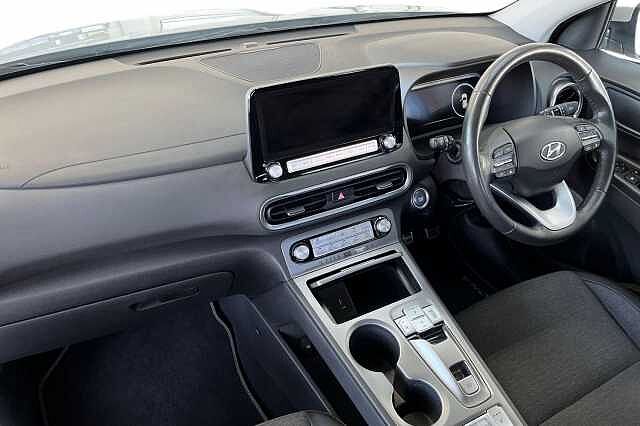 Hyundai KONA 64kWh Premium Auto 5dr (10.5kW Charger)
