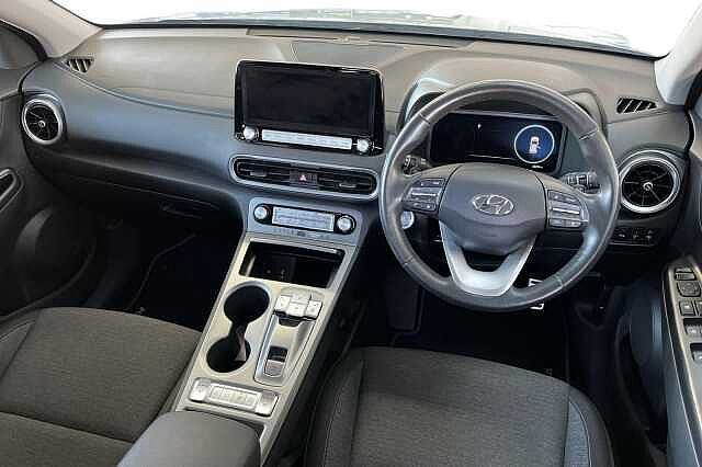 Hyundai KONA 64kWh Premium Auto 5dr (10.5kW Charger)