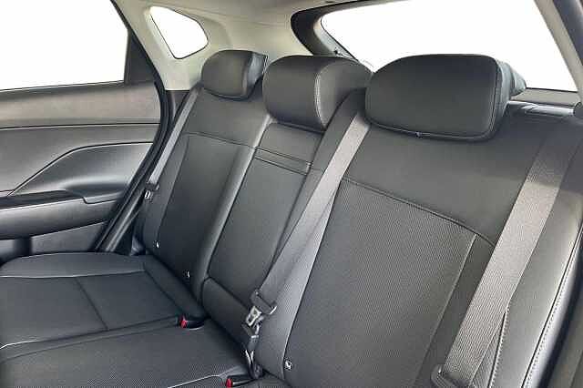 Hyundai KONA 1.6 h-GDi Ultimate SUV 5dr Petrol Hybrid DCT Euro 6 (s/s) (141 ps)