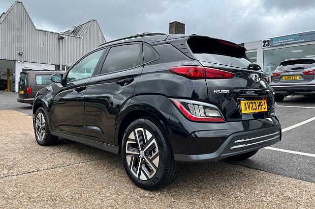 Hyundai KONA 64kWh Ultimate Auto 5dr (10.5kW Charger) Black