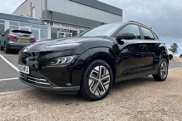 Hyundai KONA 64kWh Ultimate Auto 5dr (10.5kW Charger) Black