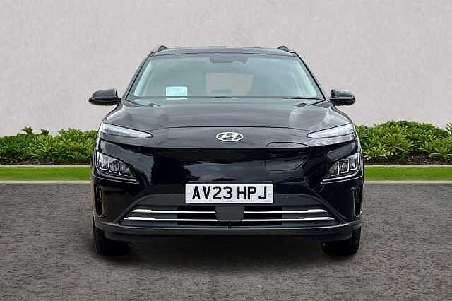 Hyundai KONA 64kWh Ultimate Auto 5dr (10.5kW Charger) Black
