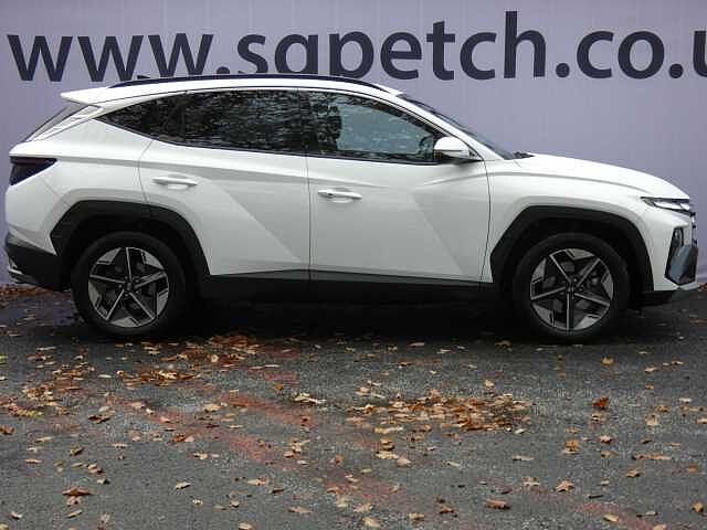 Hyundai TUCSON 1.6T Premium 5dr