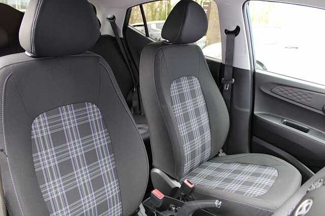 Hyundai i10 1.2 [79] Premium 5dr Auto [Nav]