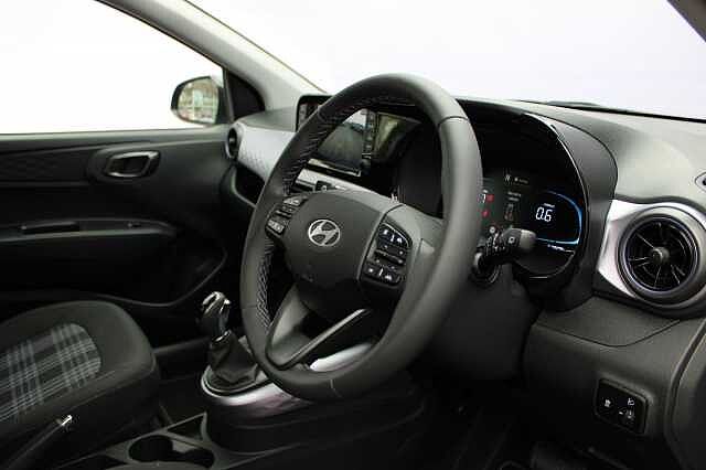 Hyundai i10 1.2 [79] Premium 5dr Auto [Nav]