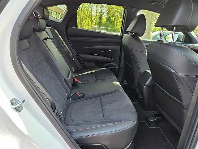 Hyundai TUCSON 1.6T 239 Hybrid N Line 5dr Auto White