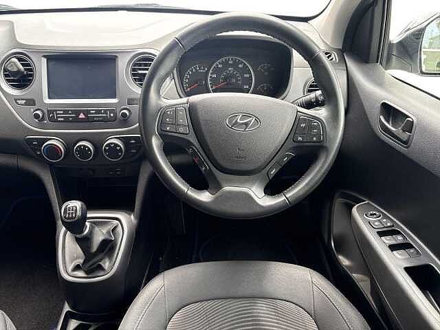 Hyundai I10 1.0 Play 5dr White