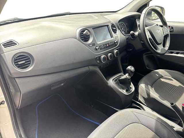 Hyundai I10 1.0 Play 5dr White