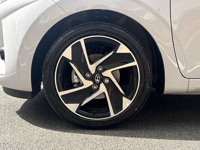 Hyundai i10 1.2 [79] Premium 5dr Auto [Nav]