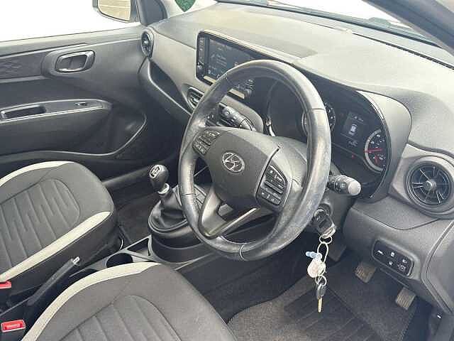 Hyundai i10 1.0 MPi SE Connect 5dr