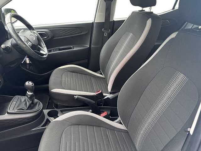 Hyundai i10 1.0 MPi SE Connect 5dr