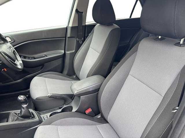 Hyundai i20 1.2 MPi Play 5dr