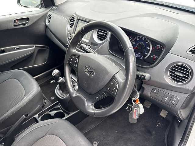 Hyundai i10 1.0 Play Euro 6 5dr