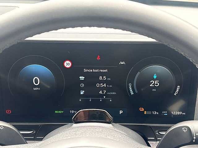 Hyundai KONA 115kW Advance 48kWh 5dr Auto