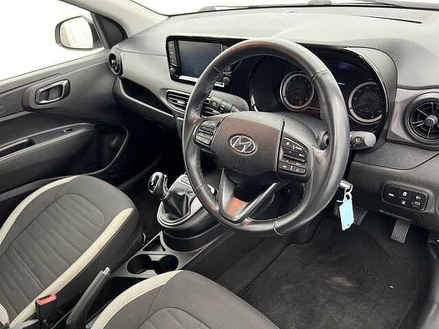 Hyundai I10 MPi SE Connect SLEEK SILVER