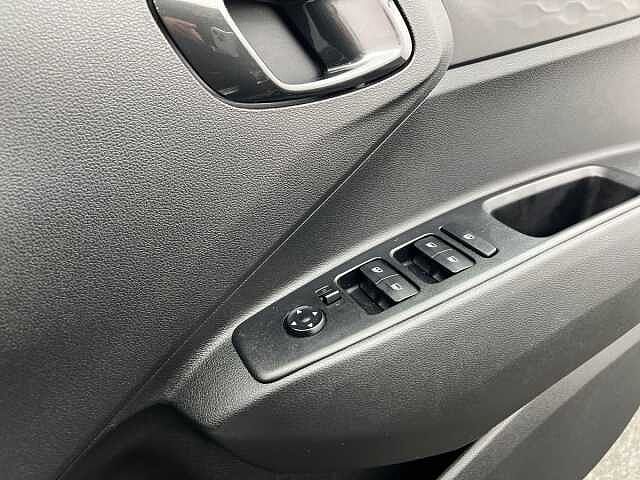 Hyundai I10 MPi SE Connect SLEEK SILVER