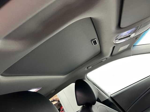 Hyundai KONA 64kWh Ultimate ATLAS WHITE
