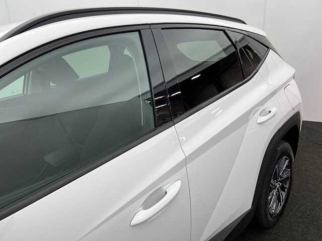 Hyundai TUCSON TGDi SE Connect WHITE