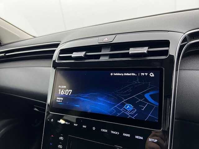 Hyundai TUCSON TGDi SE Connect WHITE