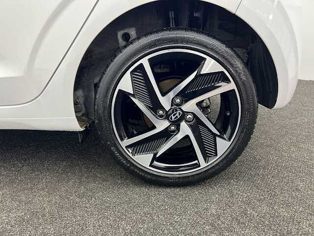 Hyundai I10 1.0 [63] Premium 5dr Auto [Nav]
