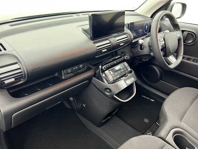 Hyundai INSTER 85kW 49kWh 01