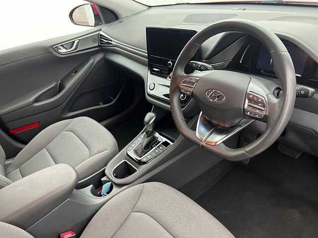 Hyundai IONIQ 1.6 GDi Hybrid DCT Premium