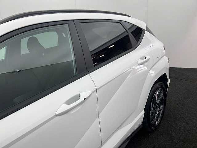 Hyundai KONA 1.6 Hybrid 138 N Line 5dr DCT WHITE
