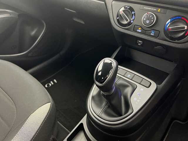 Hyundai I10 1.0 MPi SE Connect 5dr Auto MANGROVE GREEN
