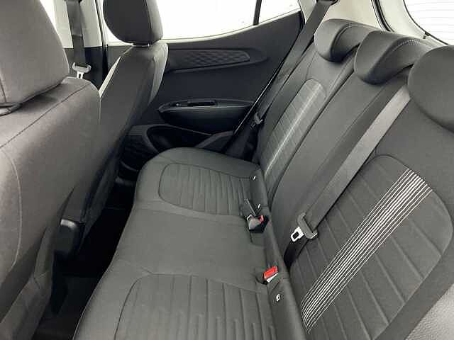 Hyundai I10 1.2 [79] Advance 5dr [Nav] ATLAS WHITE